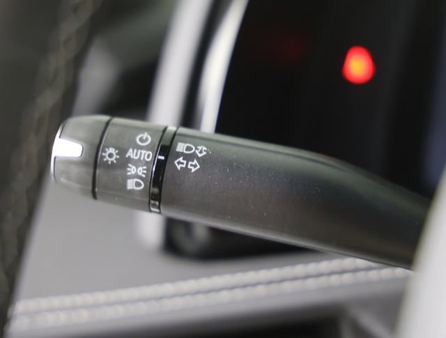 Used 2024 Chevrolet Corvette Stingray Coupe w/ Z51 Performance Package image 22