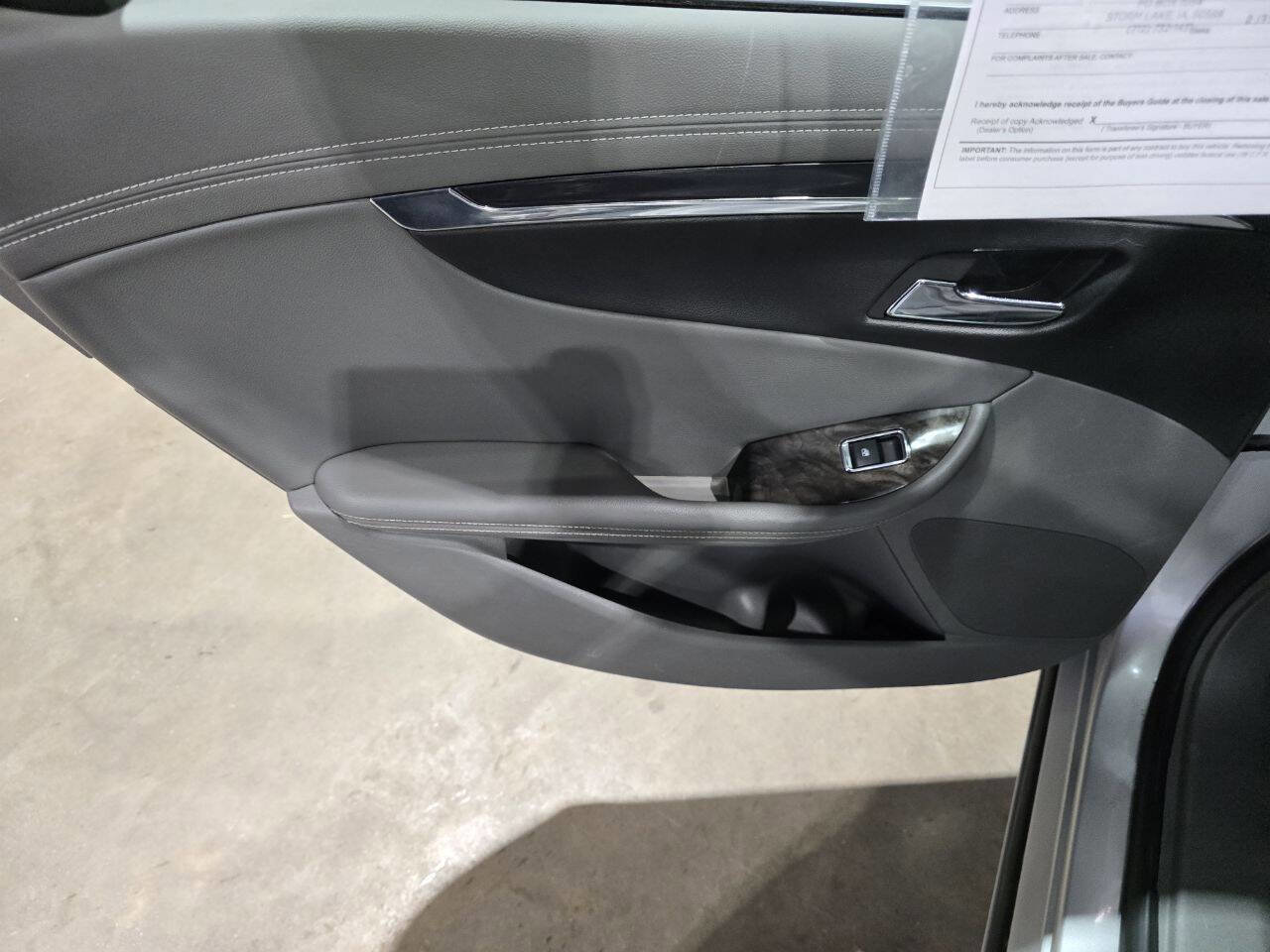 Used 2015 Chevrolet Impala LTZ image 26