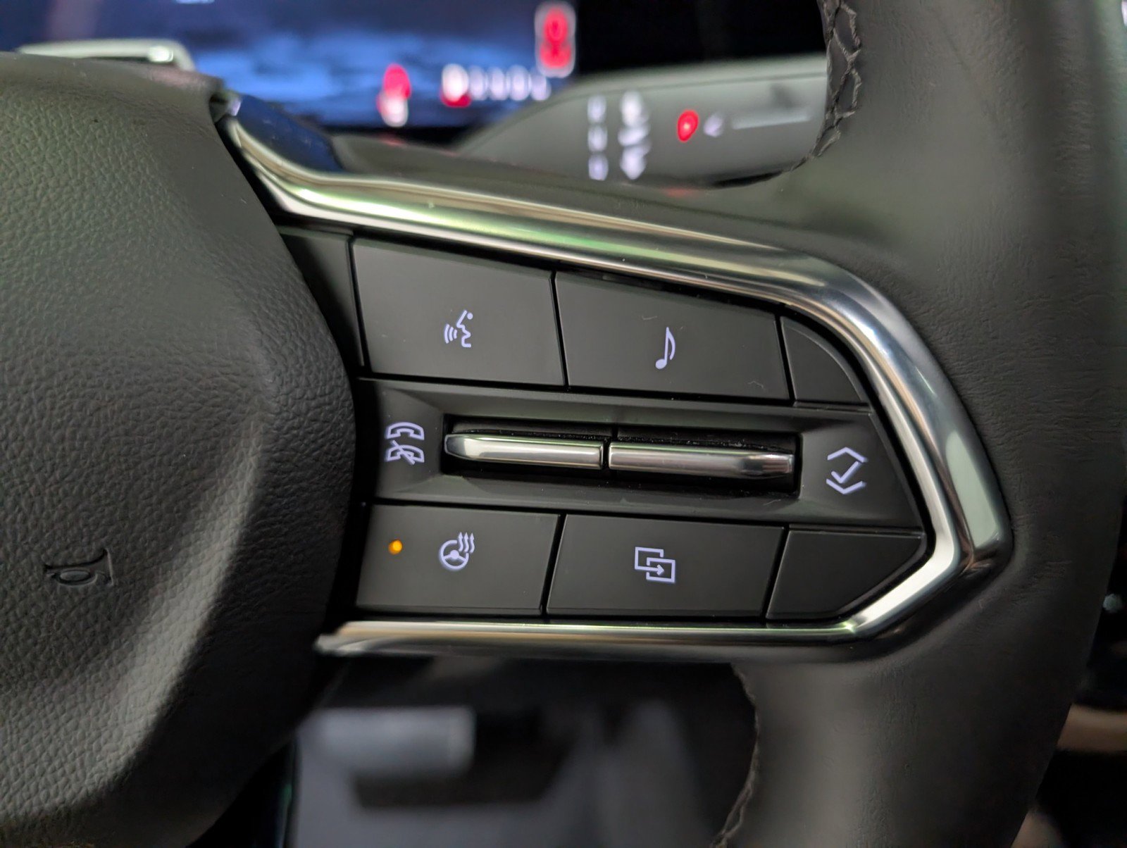 Used 2025 Chevrolet Suburban High Country image 20