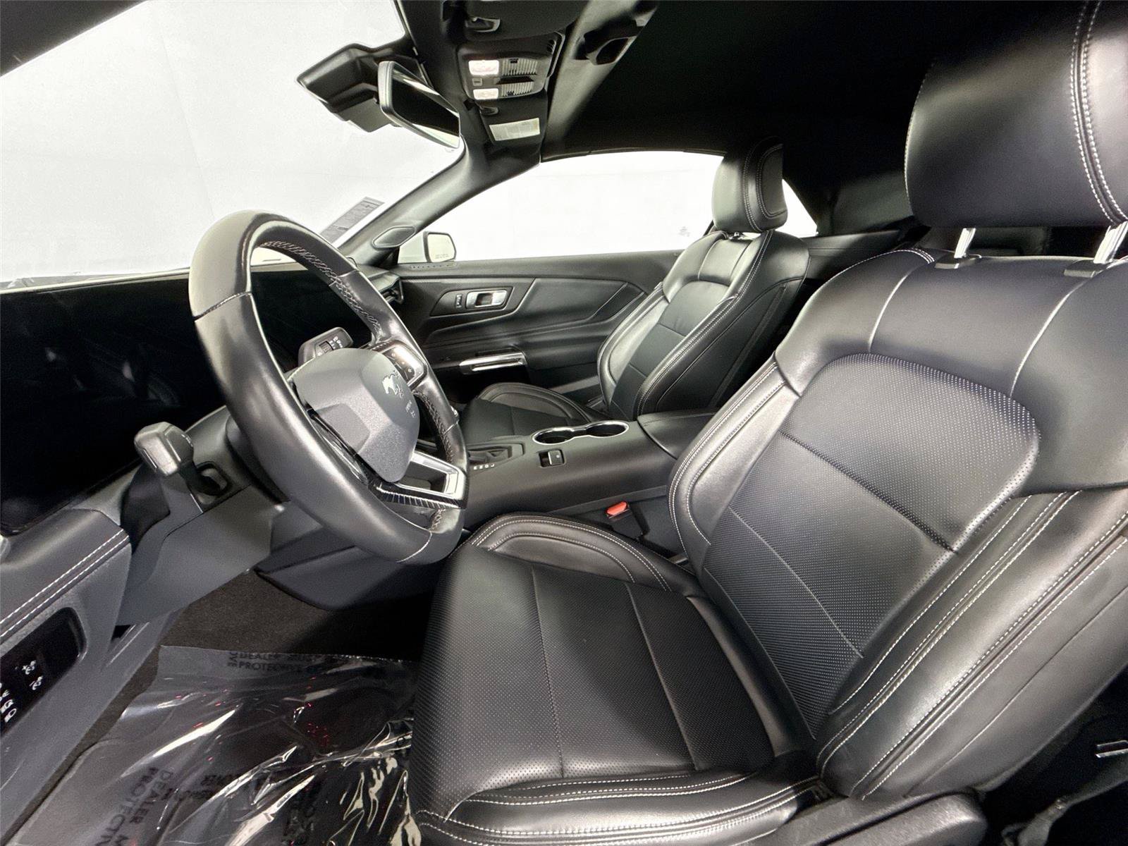 Used 2025 Ford Mustang Premium RWD image 3