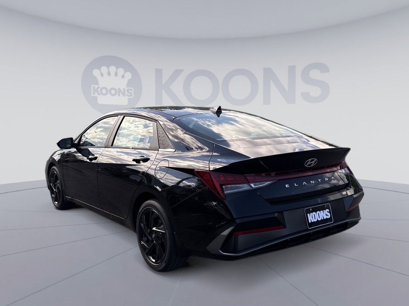 New 2026 Hyundai Elantra SEL Sport Premium FWD image 4