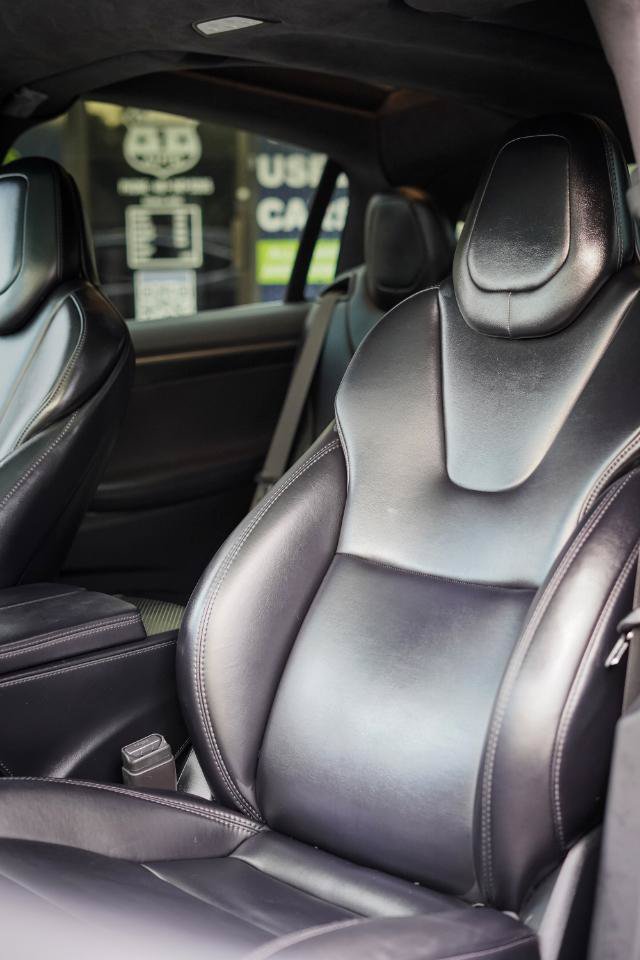 Used 2018 Tesla Model X 100D AWD/4WD image 16