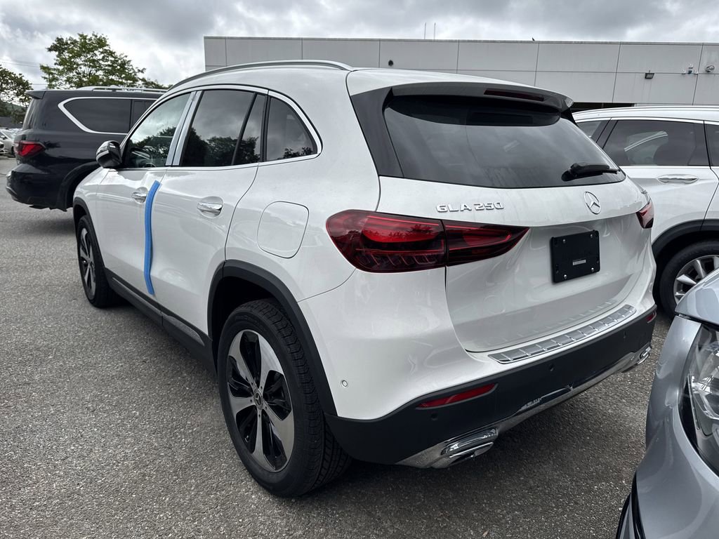 New 2026 Mercedes-Benz GLA 250 4MATIC image 4