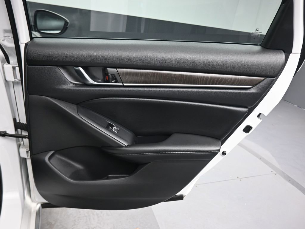 Used 2022 Honda Accord EX-L image 37