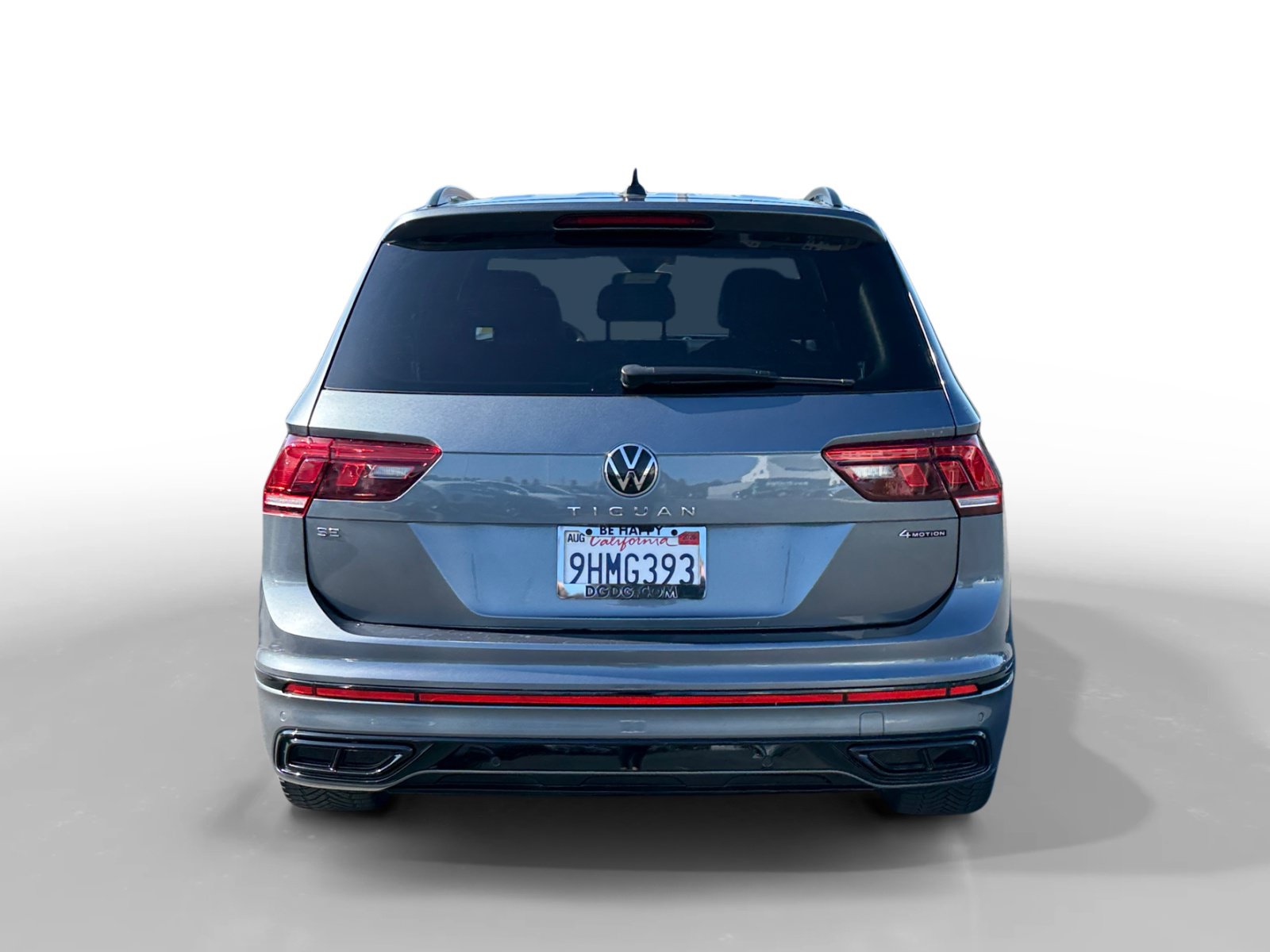 Certified 2023 Volkswagen Tiguan SE R-Line AWD/4WD image 4