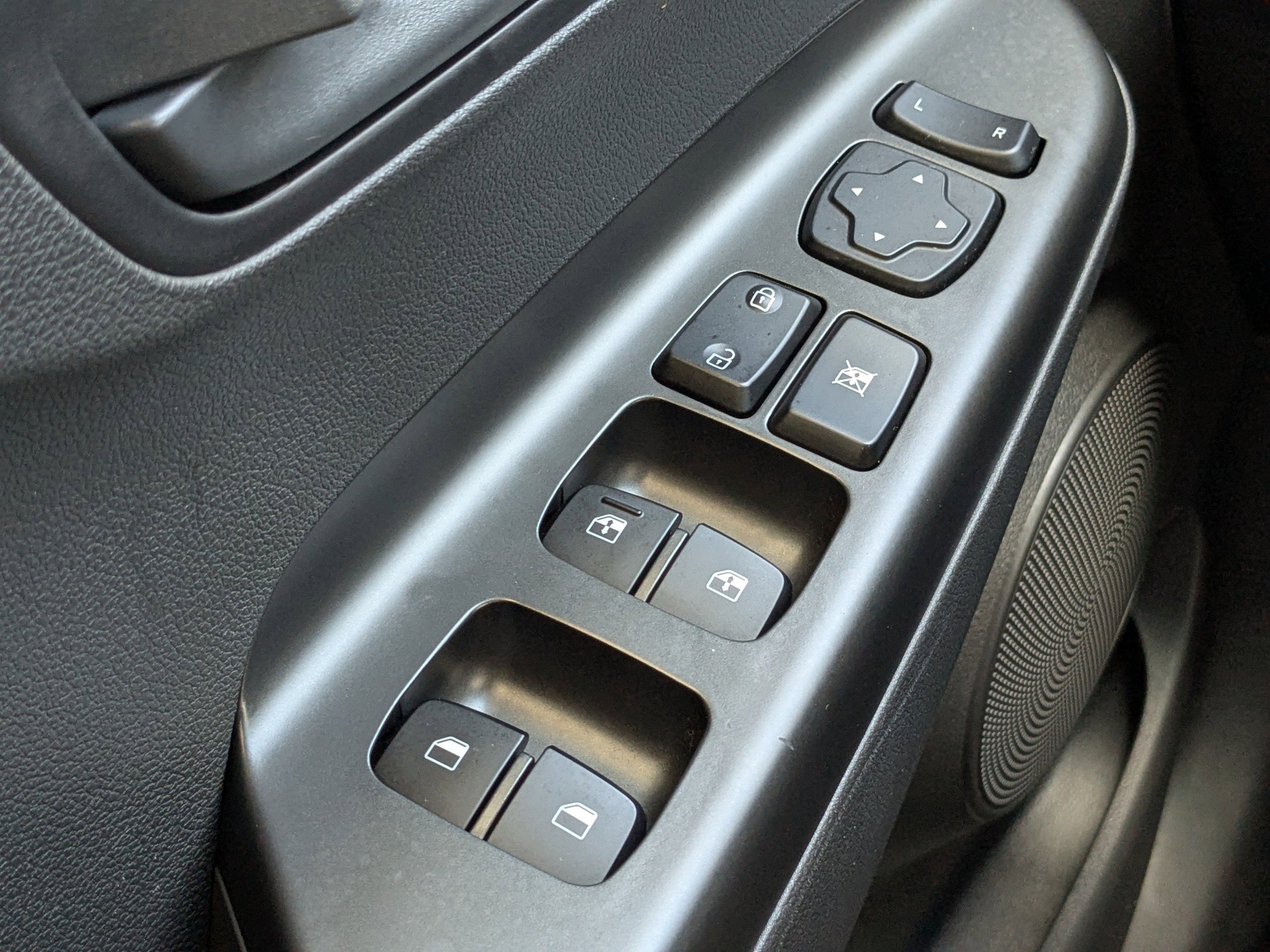 Used 2023 Hyundai Kona SEL image 28