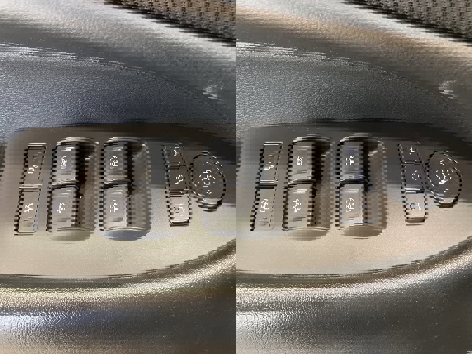 Used 2017 Cadillac Escalade Premium Luxury image 17