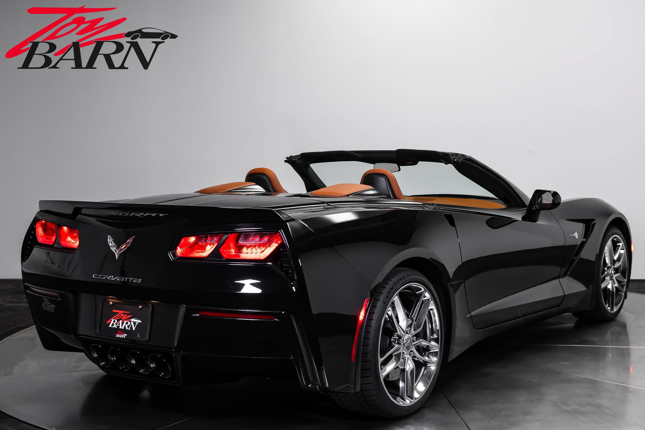 Used 2014 Chevrolet Corvette Stingray Convertible w/ 2LT Preferred Equipment Group RWD image 5