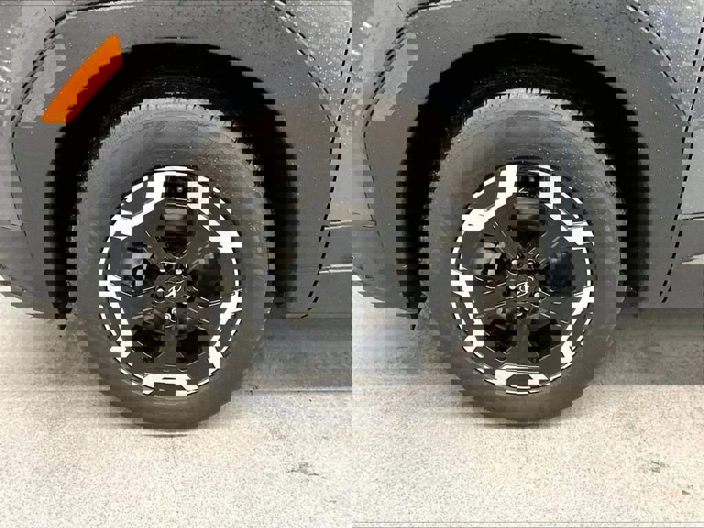 Used 2024 Hyundai Santa Fe SE image 7