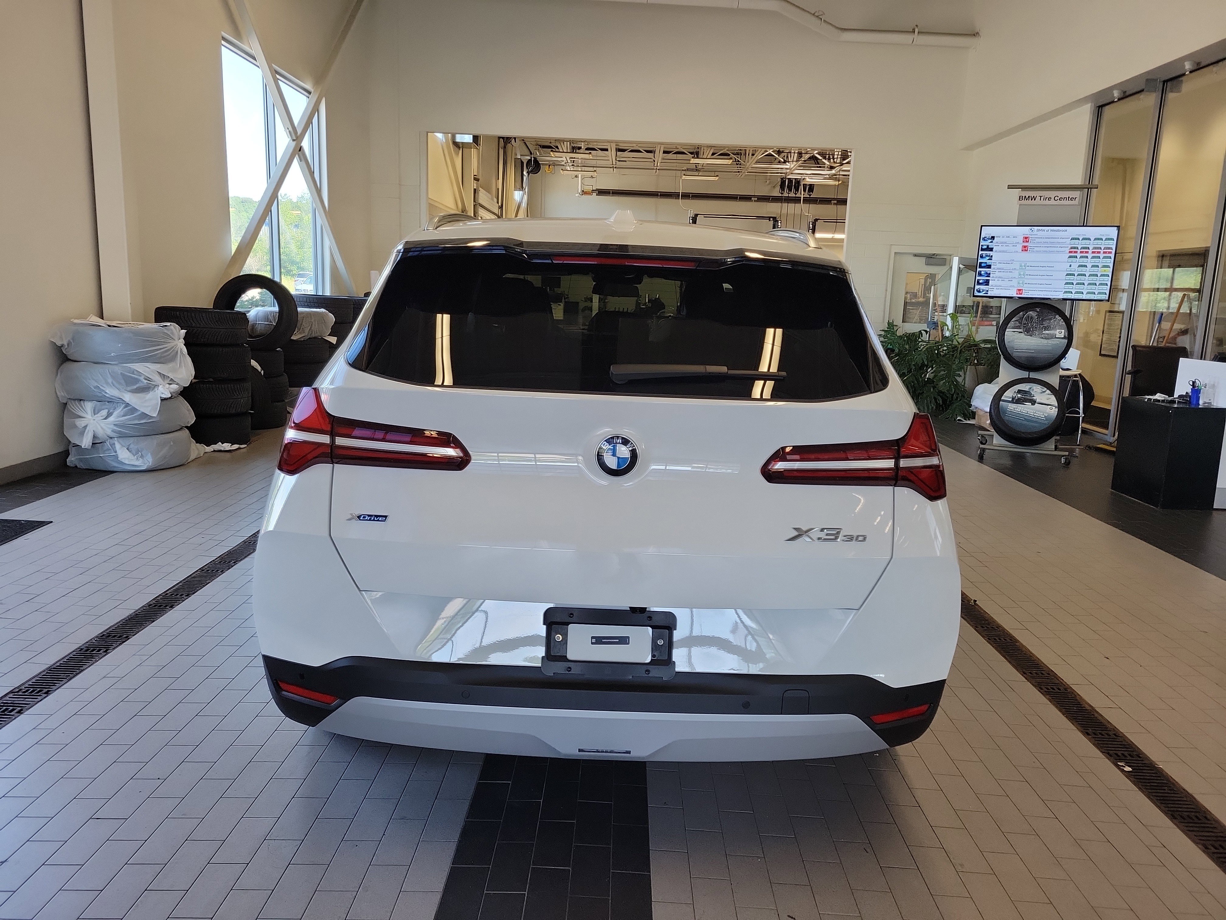 Used 2025 BMW X3 xDrive30i w/ Convenience Package image 6