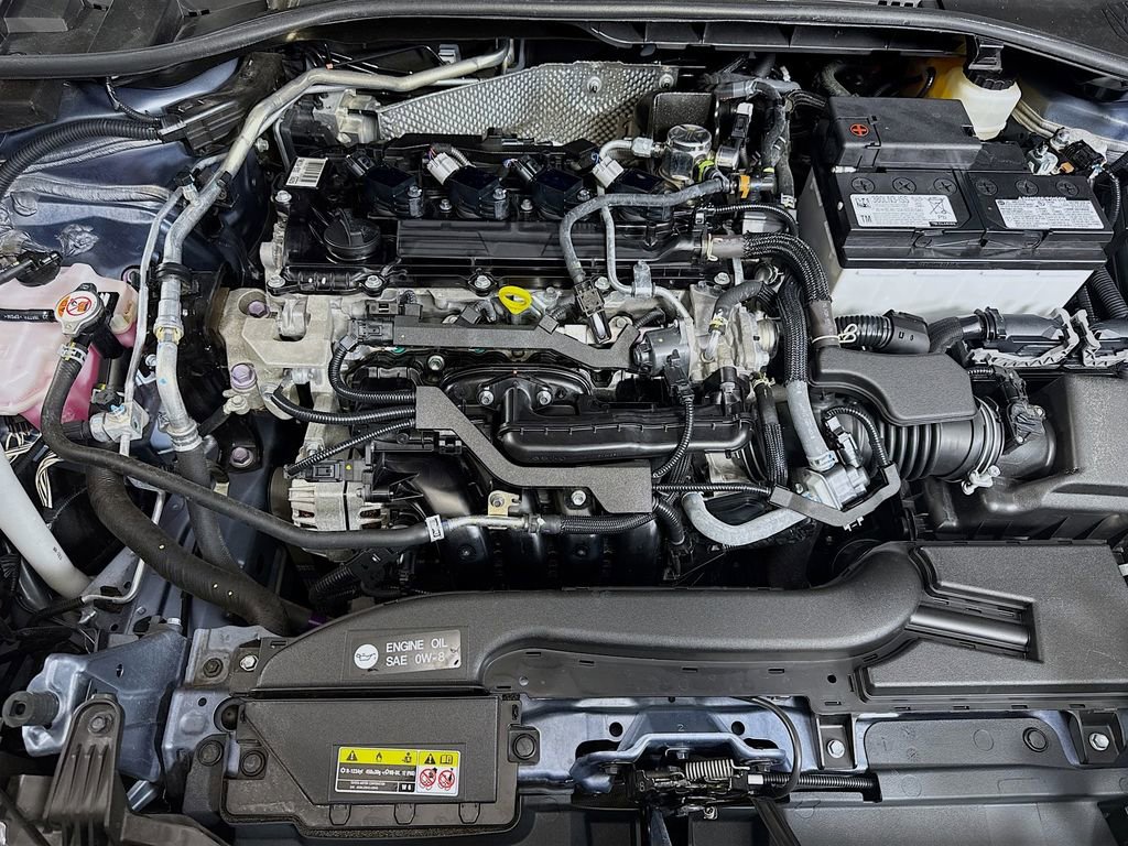 Used 2024 Toyota Corolla Cross LE image 29