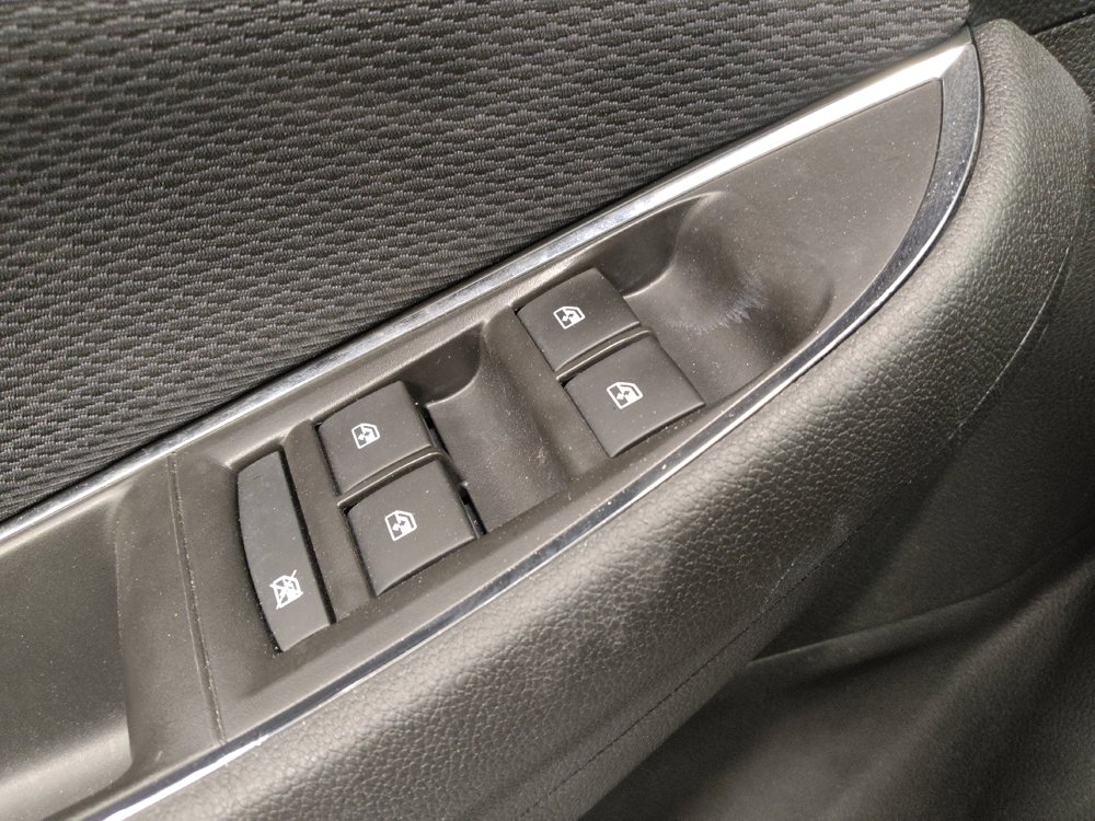 Used 2019 Chevrolet Cruze LT w/ Convenience Package FWD image 27