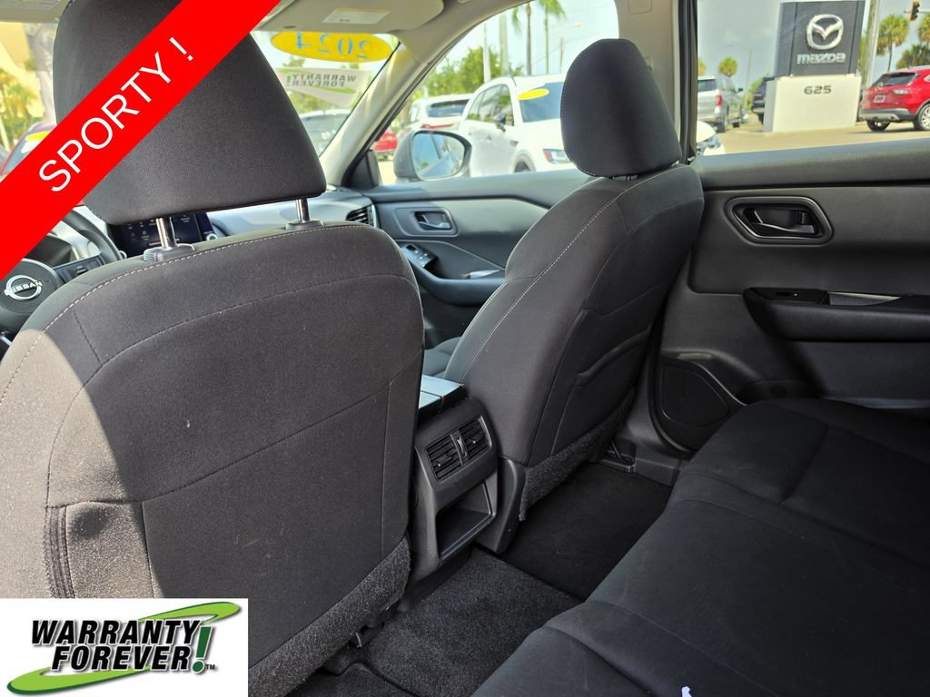 Used 2024 Nissan Rogue S AWD/4WD image 12