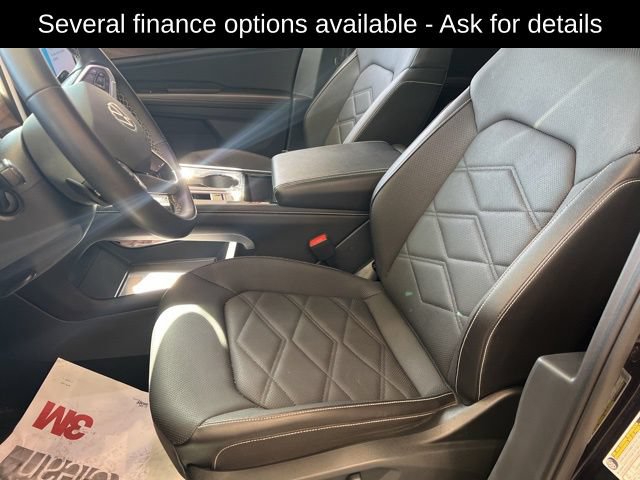 Used 2024 Volkswagen Atlas SE w/ Panoramic Sunroof Package AWD/4WD image 9