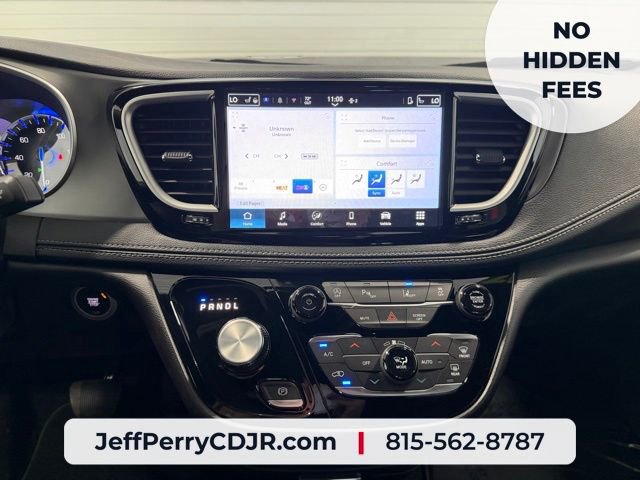 New 2027 Chrysler Pacifica Select AWD/4WD image 15
