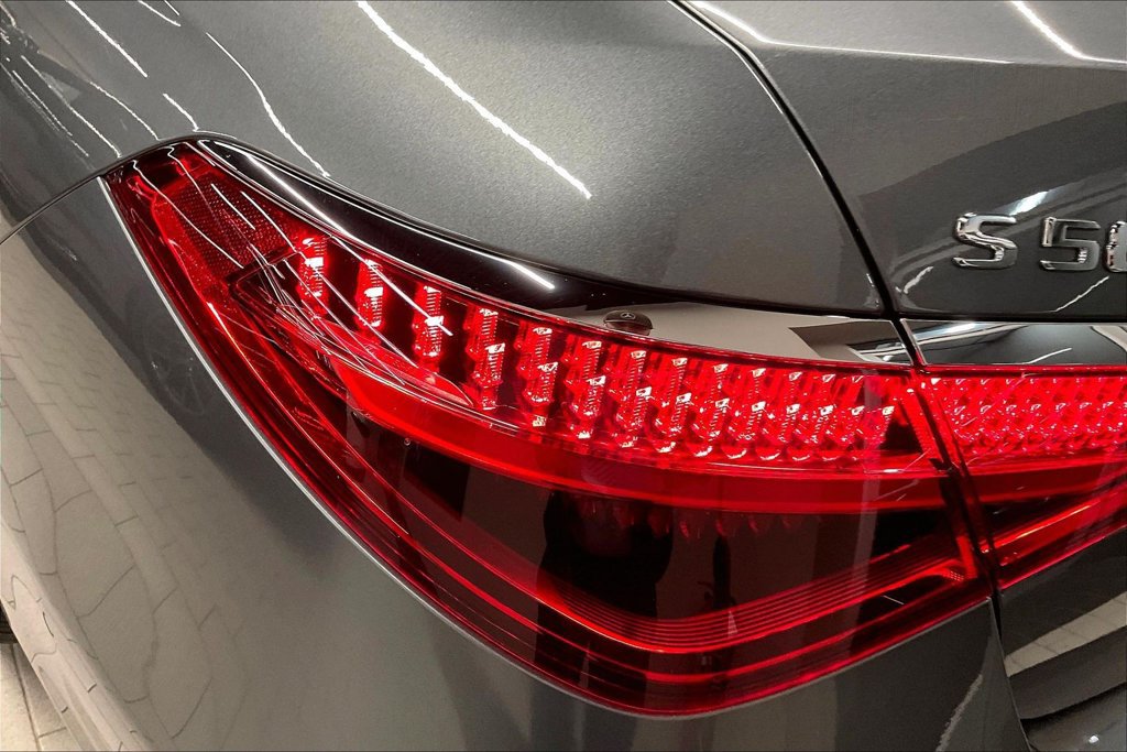 Used 2025 Mercedes-Benz S 580 4MATIC Sedan image 24
