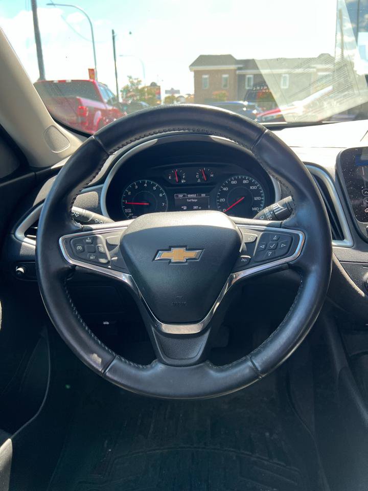Used 2020 Chevrolet Malibu RS FWD image 12