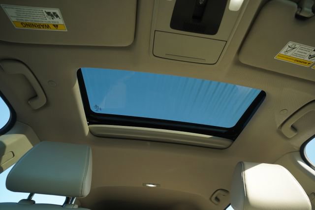 Used 2023 Honda CR-V EX-L image 12