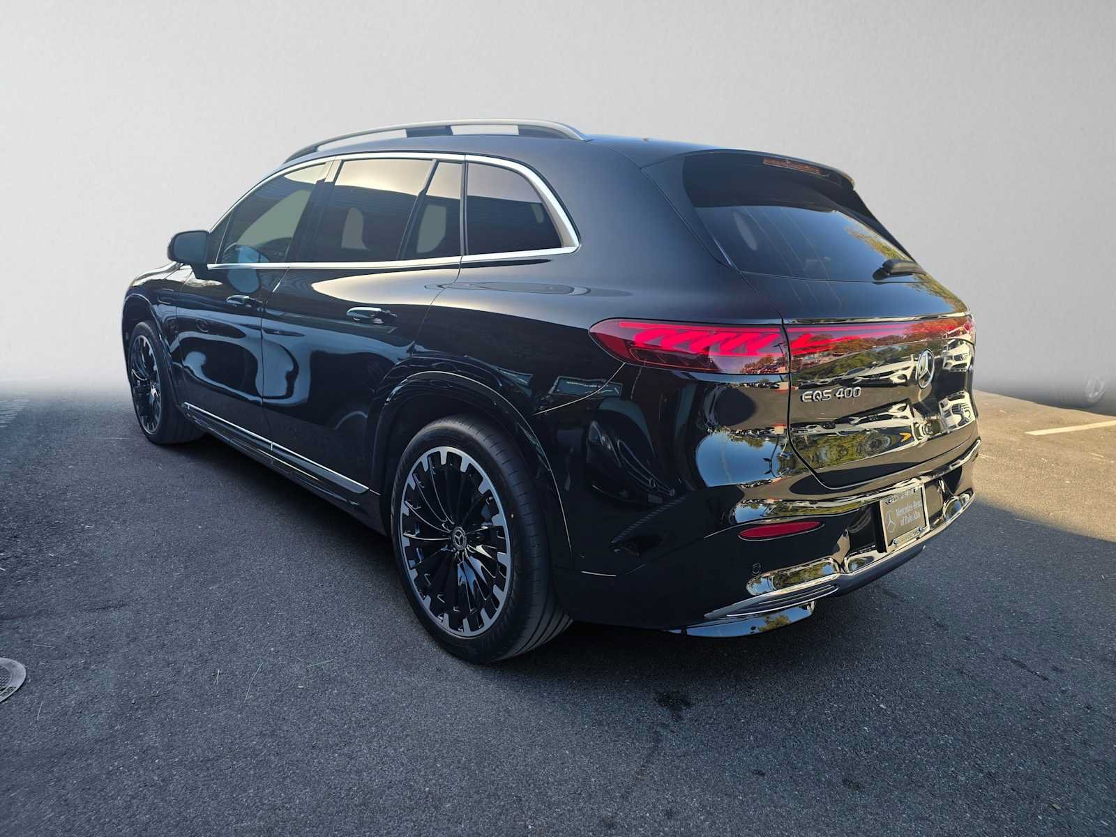 New 2027 Mercedes-Benz EQS 400 4MATIC SUV image 5