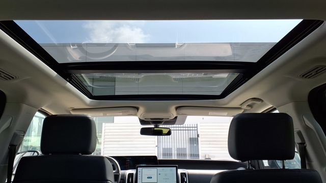 Used 2025 Ford Expedition Max Active image 27