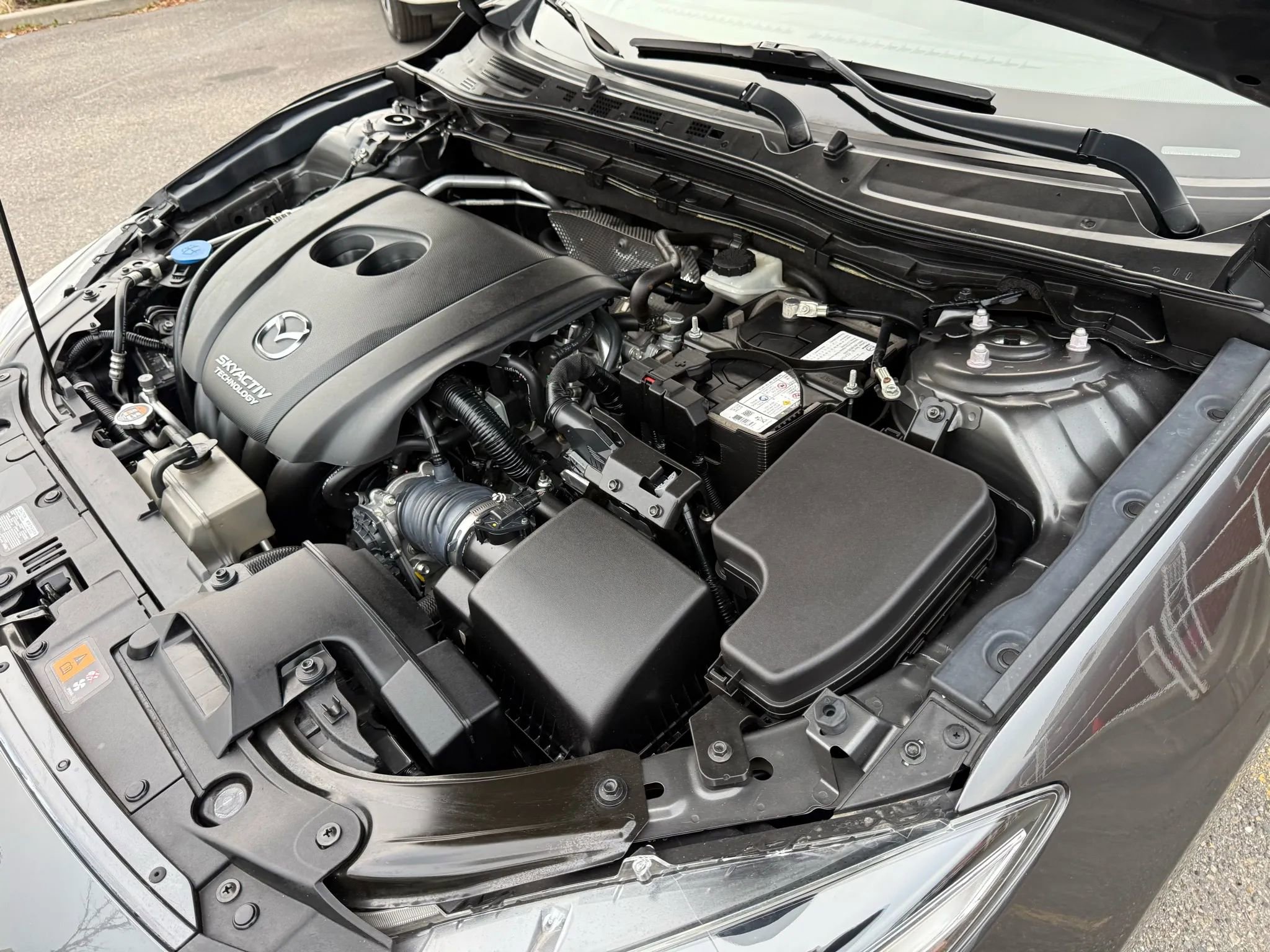 Used 2018 MAZDA MAZDA3 Touring image 30