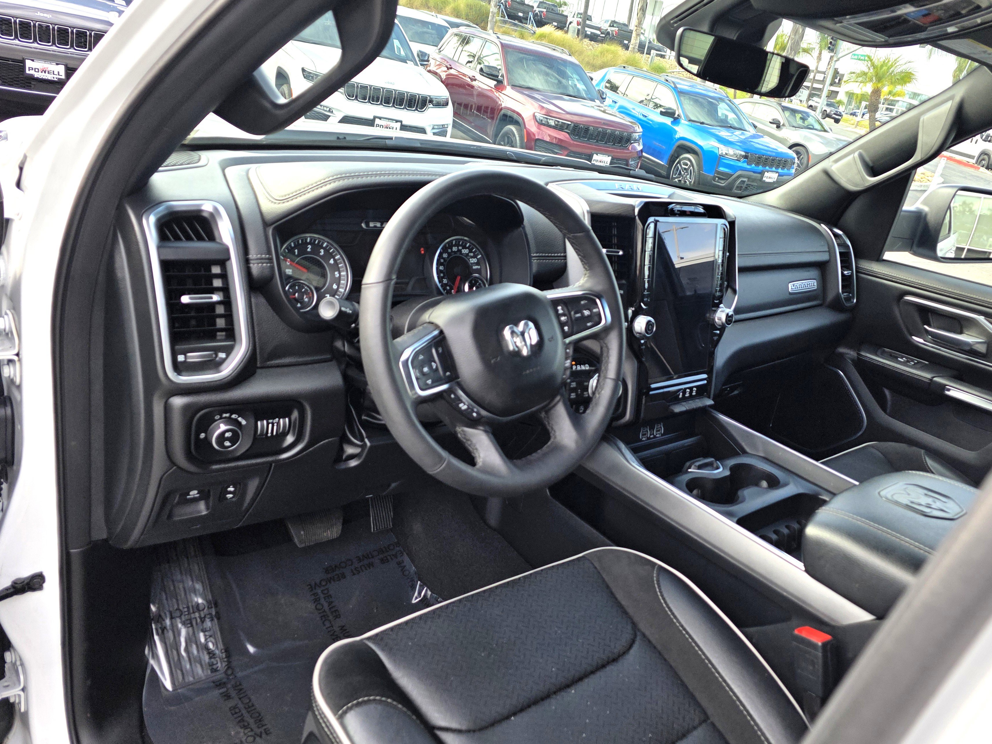 Certified 2025 RAM 1500 Laramie AWD/4WD image 10