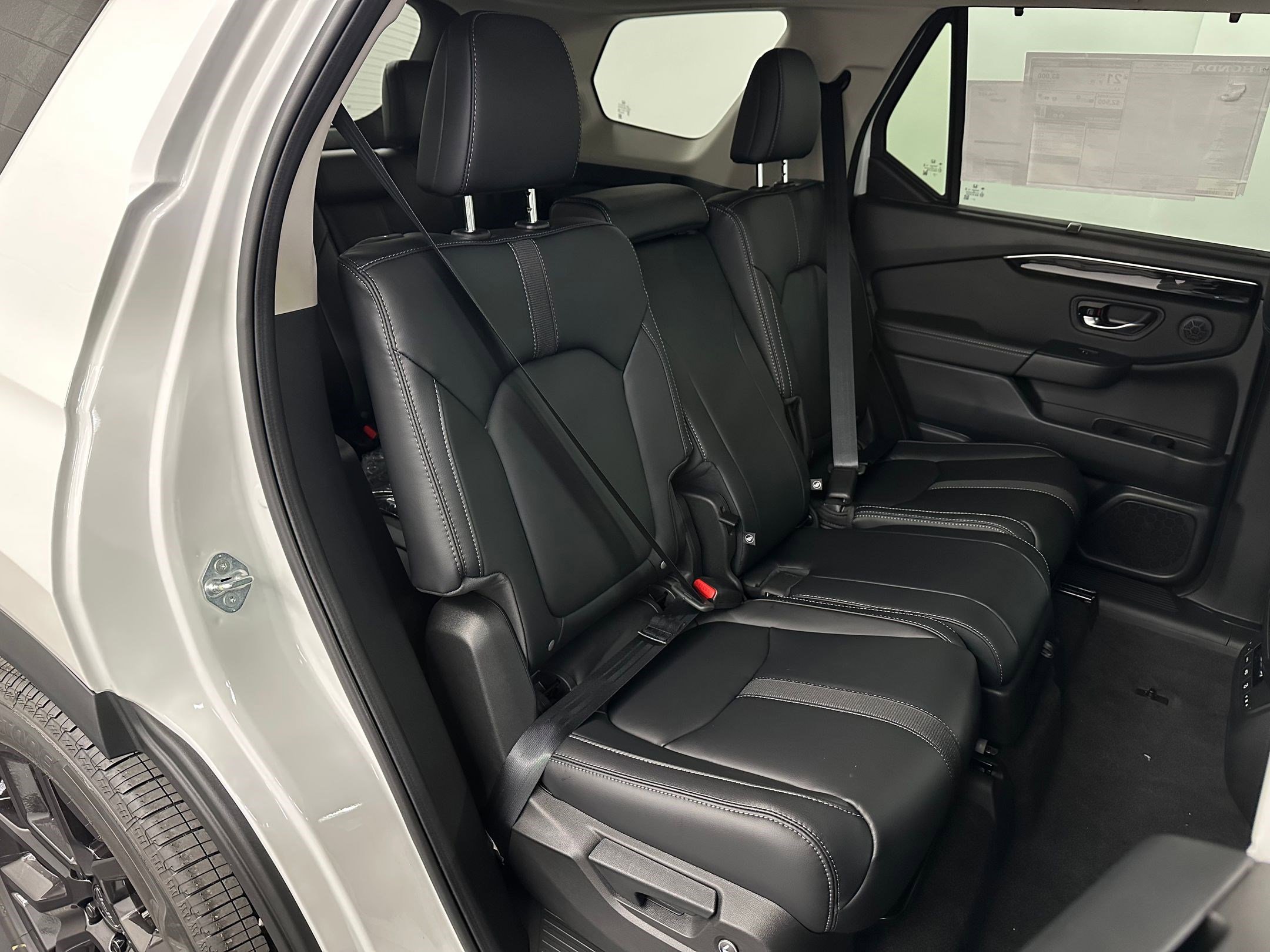 New 2025 Honda Pilot Touring image 36