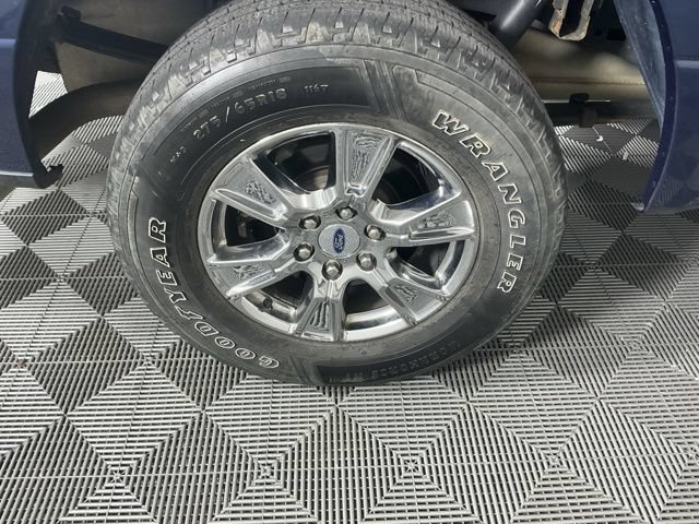 Used 2017 Ford F150 XLT w/ Equipment Group 302A Luxury AWD/4WD image 16