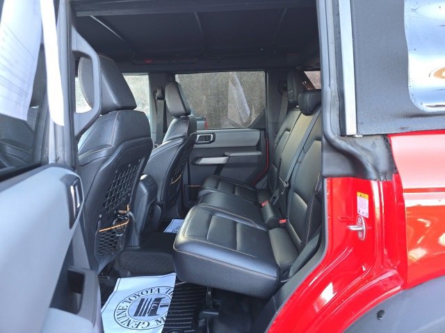 Used 2023 Ford Bronco Badlands image 19