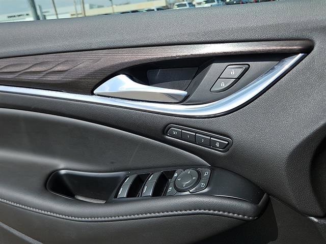 Certified 2023 Buick Enclave Avenir w/ Avenir Technology Package image 19