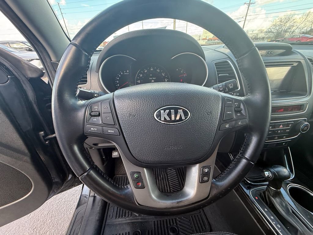Used 2015 Kia Sorento EX image 16