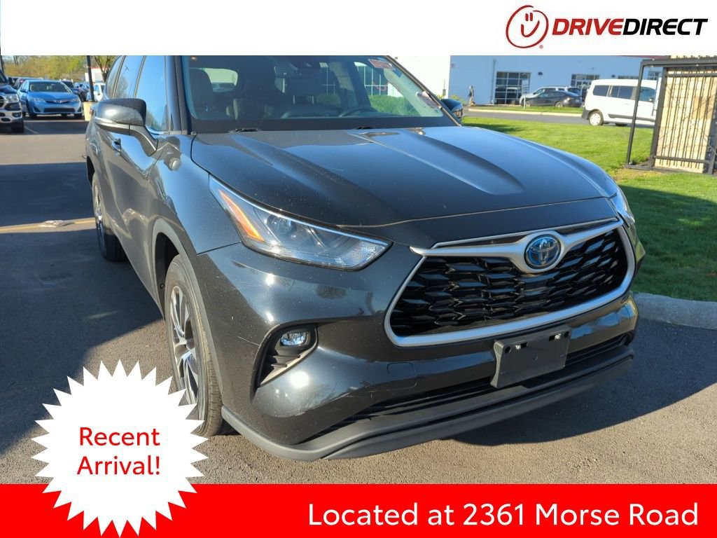 Used 2022 Toyota Highlander XLE image 1