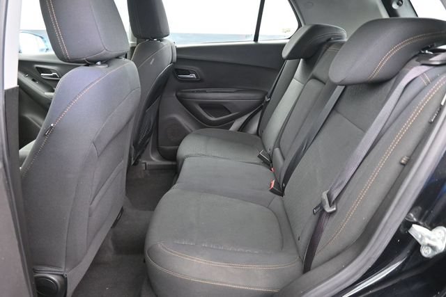 Used 2017 Chevrolet Trax LS FWD image 25
