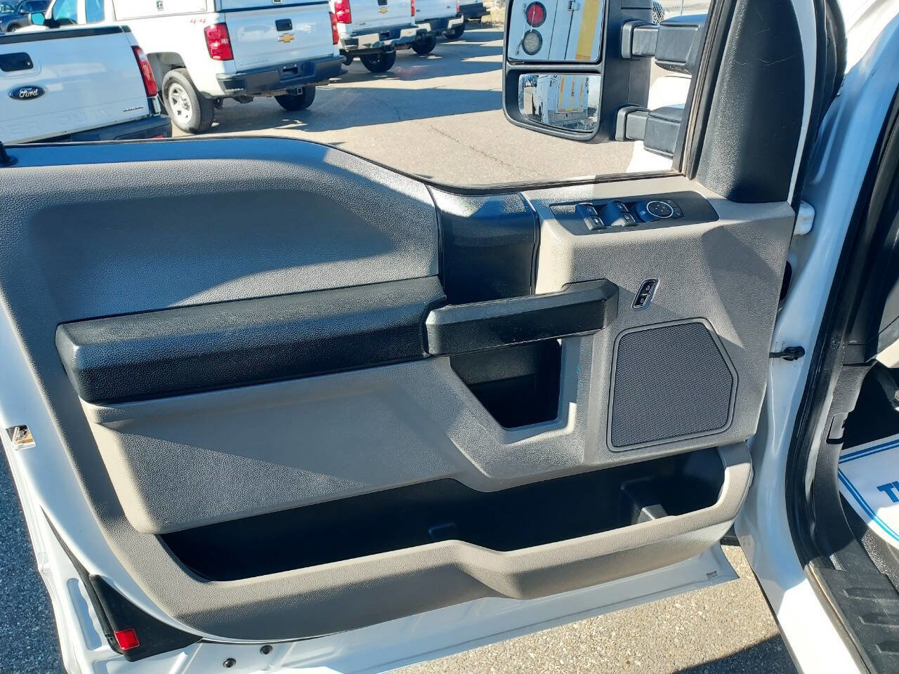 Used 2019 Ford F250 XL w/ STX Appearance Package image 14