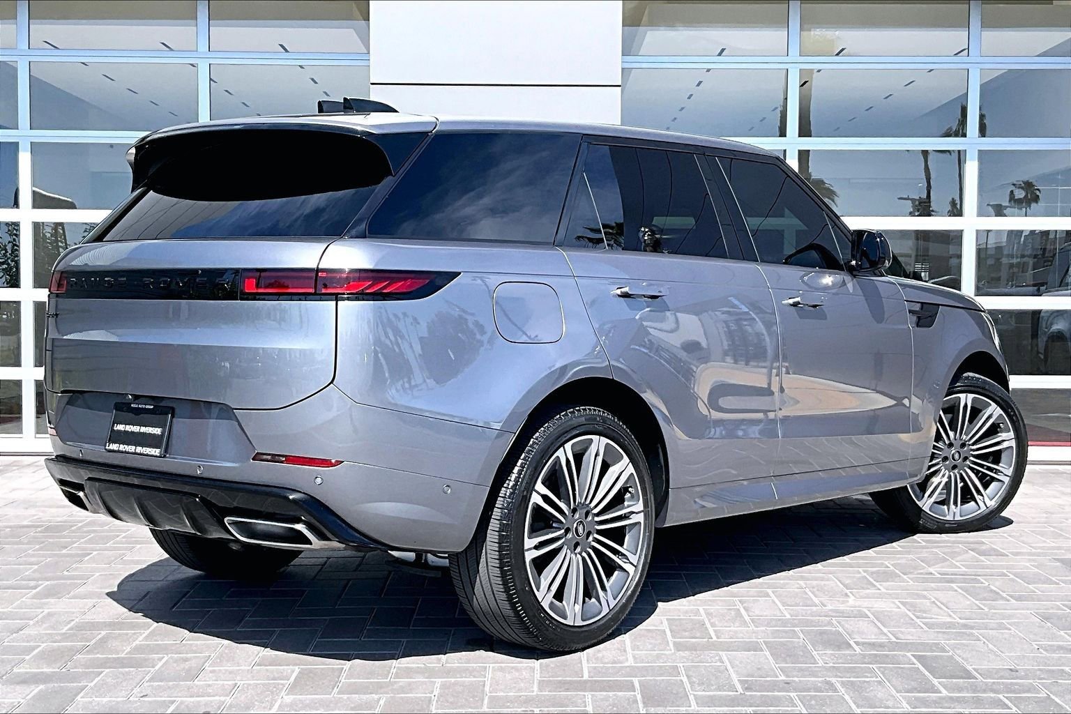 Certified 2025 Land Rover Range Rover Sport Dynamic SE image 13