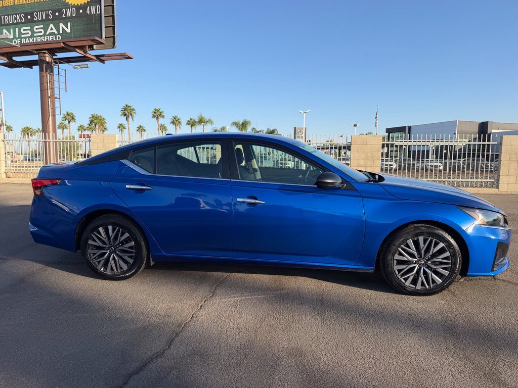 Certified 2025 Nissan Altima 2.5 SV FWD image 7