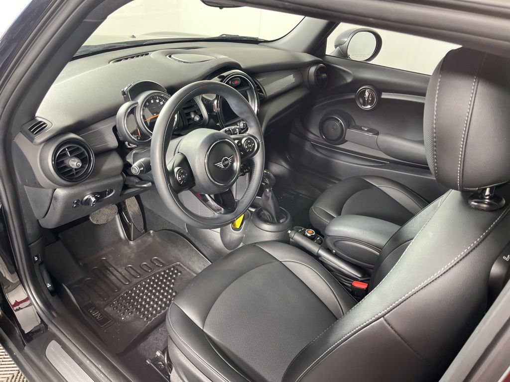 Used 2019 MINI Cooper 2-Door Hardtop image 20