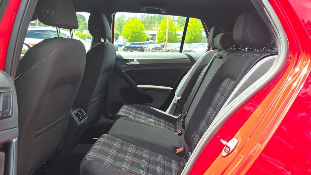 Used 2018 Volkswagen Golf 4-Door FWD image 52