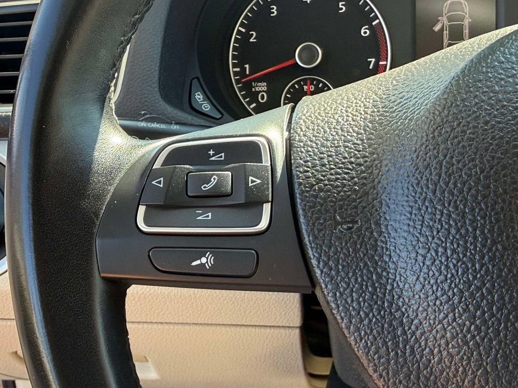 Used 2013 Volkswagen Passat 2.5 SE FWD image 24