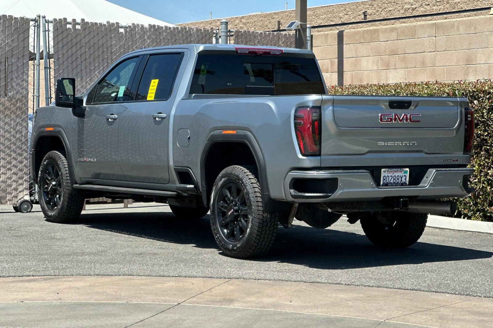 Used 2024 GMC Sierra 2500 AT4 w/ AT4 Premium Plus Package AWD/4WD image 8