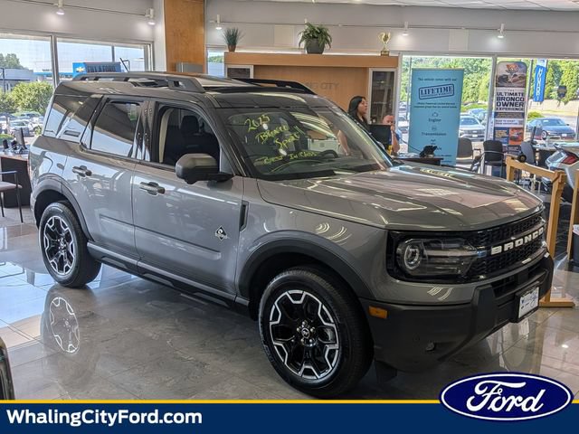 New 2025 Ford Bronco Sport Outer Banks w/ Outer Banks Tech Package+ AWD/4WD image 1