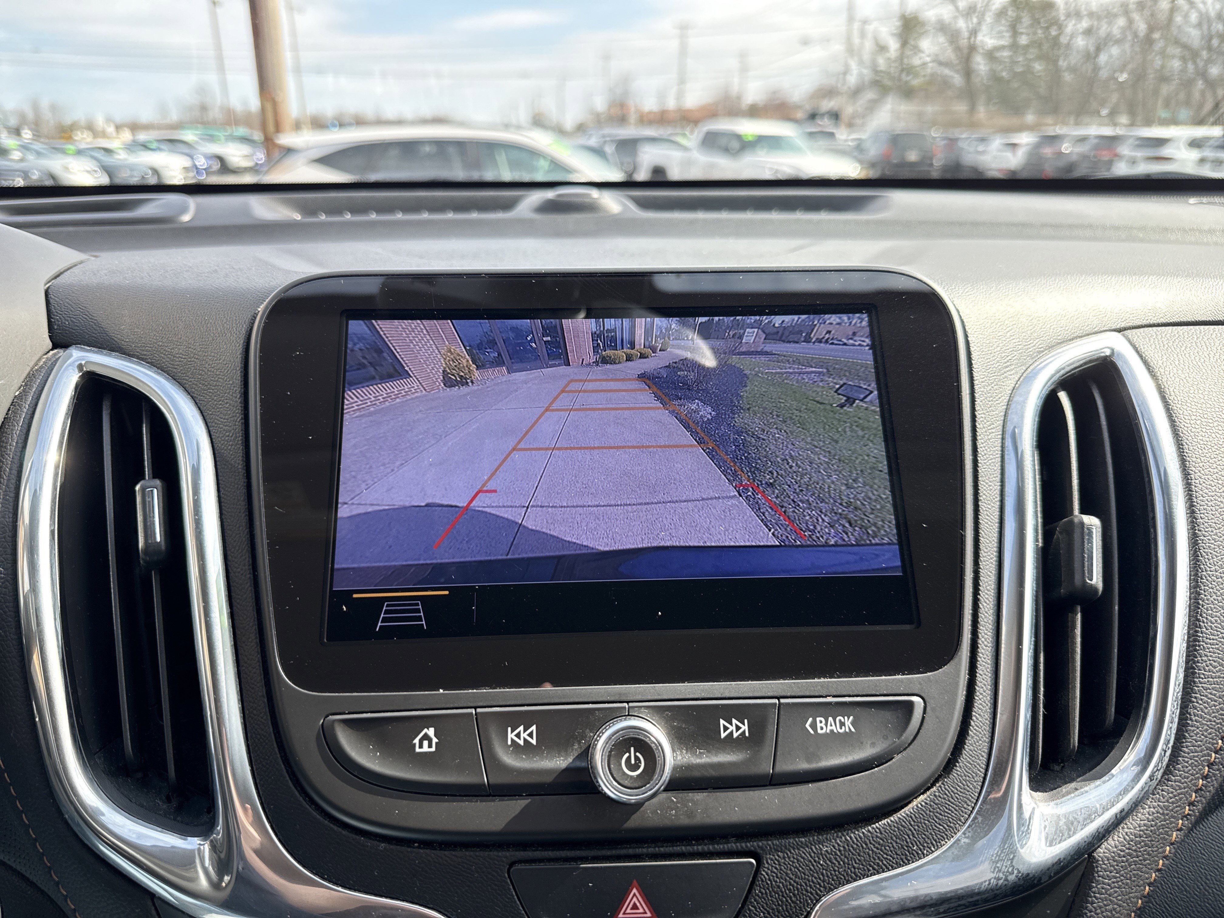 Used 2020 Chevrolet Equinox Premier AWD/4WD image 26
