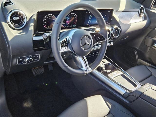 New 2025 Mercedes-Benz GLA 250 video 3