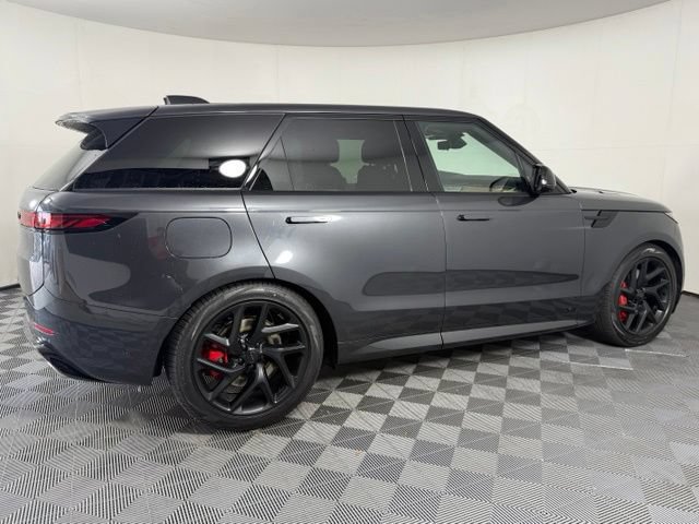 New 2026 Land Rover Range Rover Sport Dynamic SE AWD/4WD image 7
