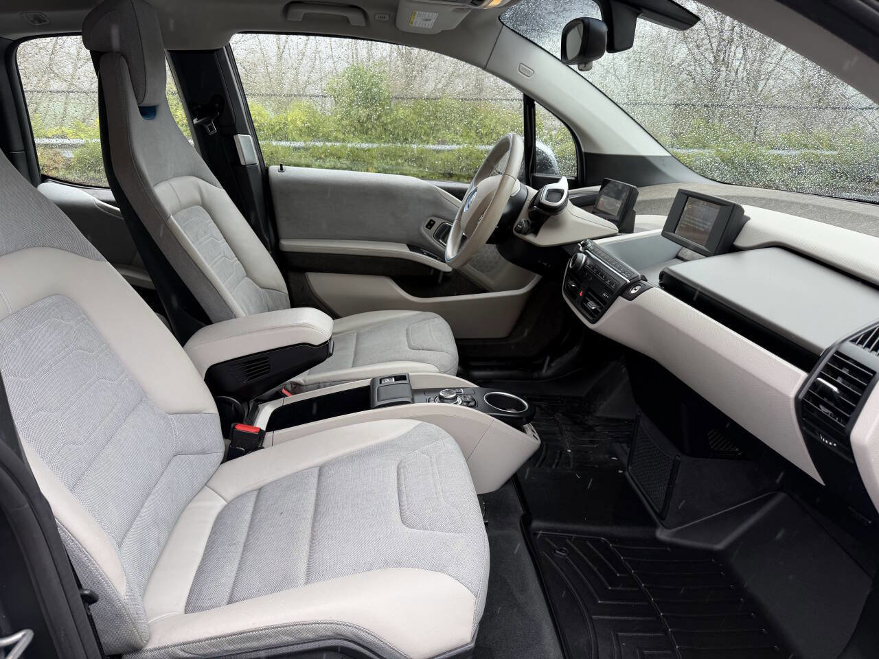 Used 2014 BMW i3 w/ Range Extender image 16