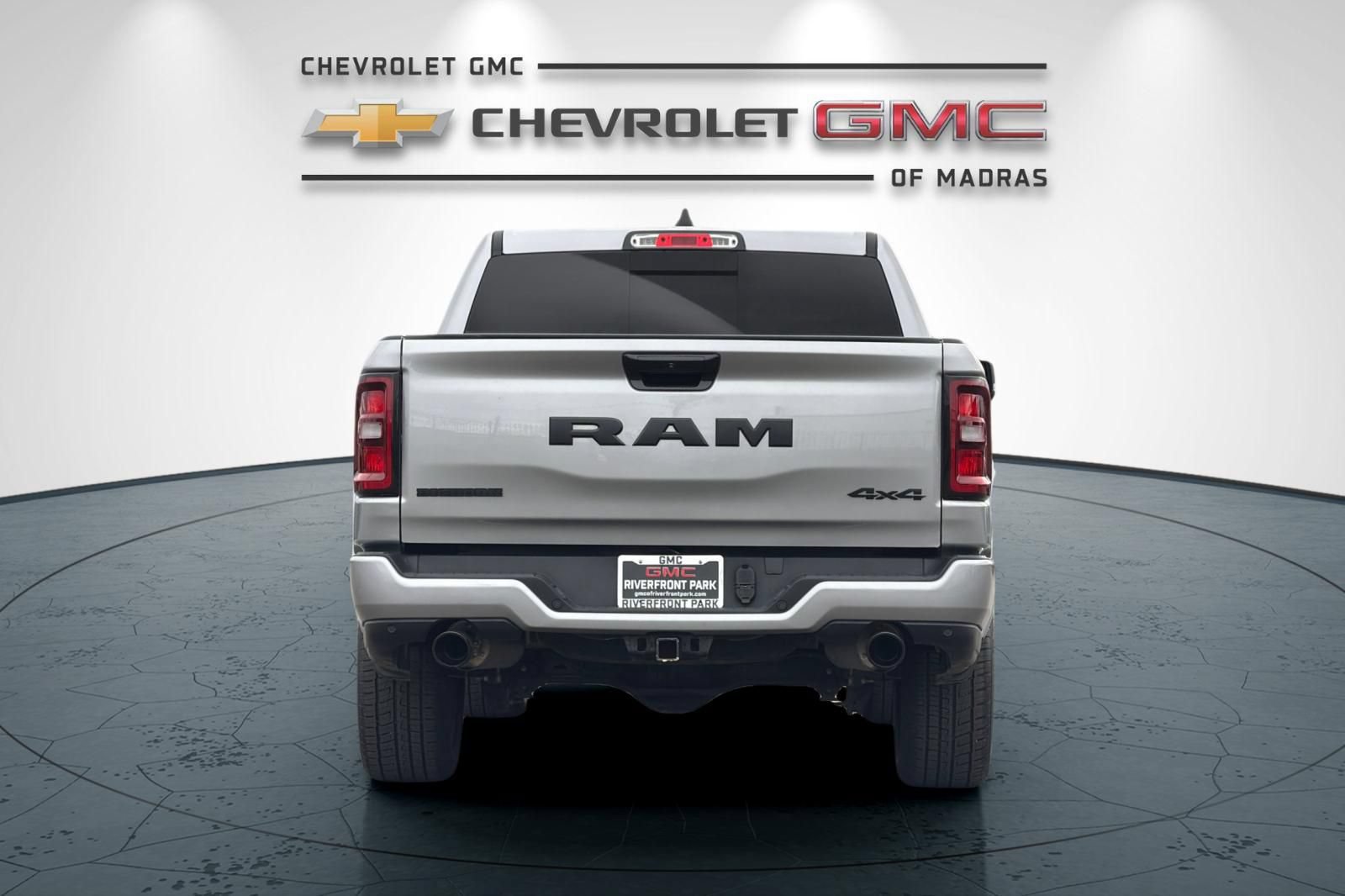 Used 2025 RAM 1500 Big Horn AWD/4WD image 4