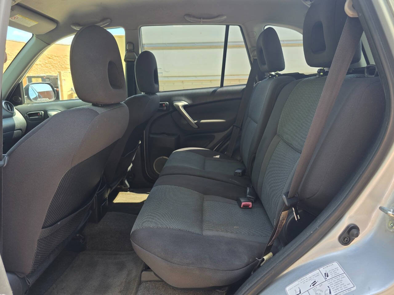 Used 2005 Toyota RAV4 4WD image 21