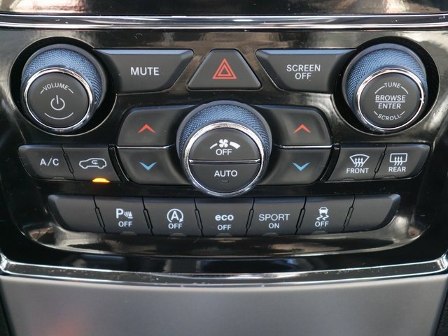 Used 2022 Jeep Grand Cherokee Laredo X image 21