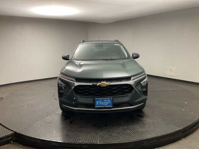 New 2026 Chevrolet Trax LT w/ LT Convenience Package image 2