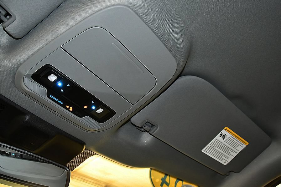 Used 2024 Ford F150 Lightning Flash AWD/4WD image 29